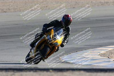 media/Jan-08-2022-SoCal Trackdays (Sat) [[1ec2777125]]/Turn 10 (2pm)/